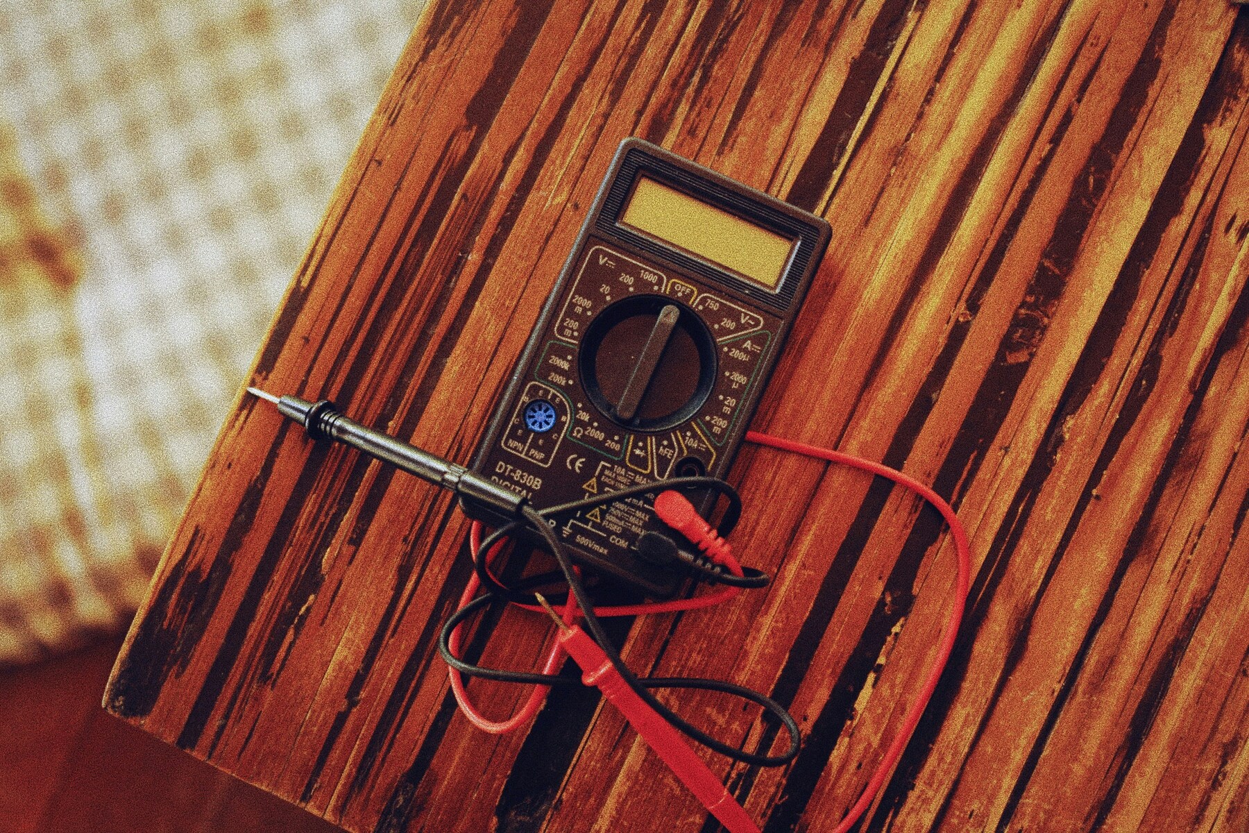 Voltage Tester