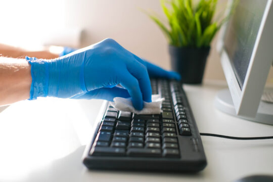cleaning keyboard