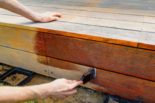 Stain a balcony