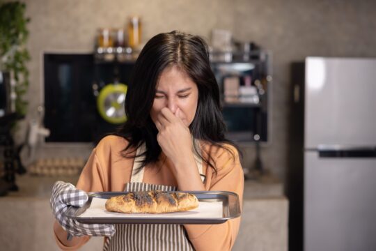 Get Rid of a Burnt Cooking Smell in 5 Minutes