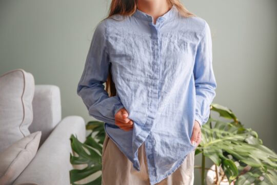 Get Wrinkles Out of Clothes in 5 Minutes Without an Iron